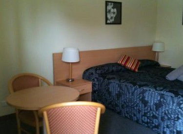 Golden Guitar Motor Inn - Accommodation Gold Coast 2