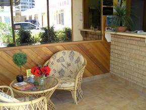 Great Lakes Motor Inn - Accommodation Gold Coast 1
