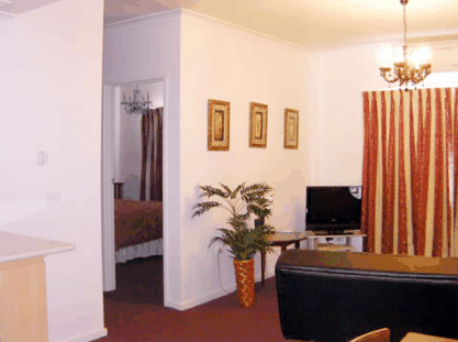 The Commodore Motor Inn - Accommodation Gold Coast 1