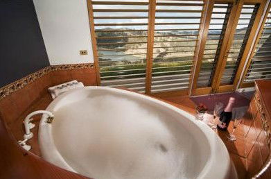 Eagle View Escape - Accommodation Gold Coast 0