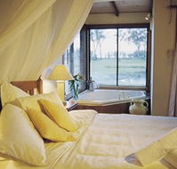 Lake Weyba Cottages - Accommodation Gold Coast