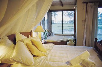Lake Weyba Cottages - Accommodation Gold Coast 0
