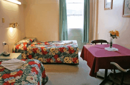 Royal Centrepoint Motel - thumb 0