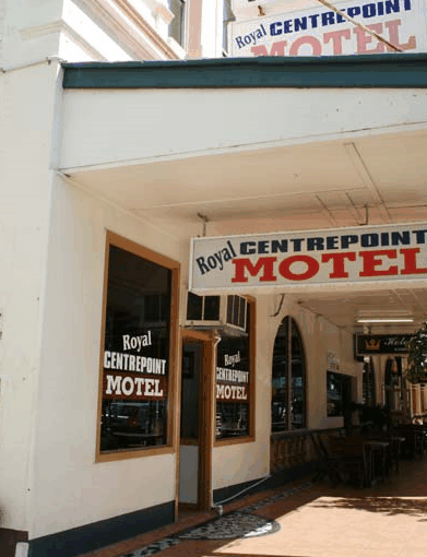 Royal Centrepoint Motel - Accommodation Gold Coast 2