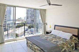 Condor Ocean View Apartments - Accommodation Gold Coast 3