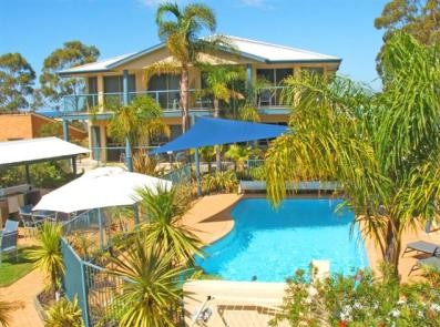 Sorrento Luxury Apartments - Accommodation Gold Coast 3