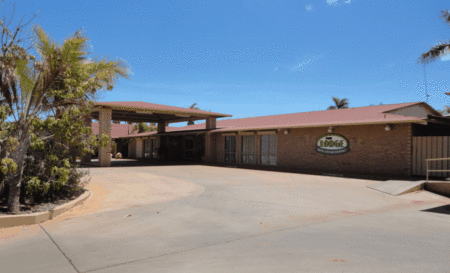The Lodge Motel - Accommodation Gold Coast 1