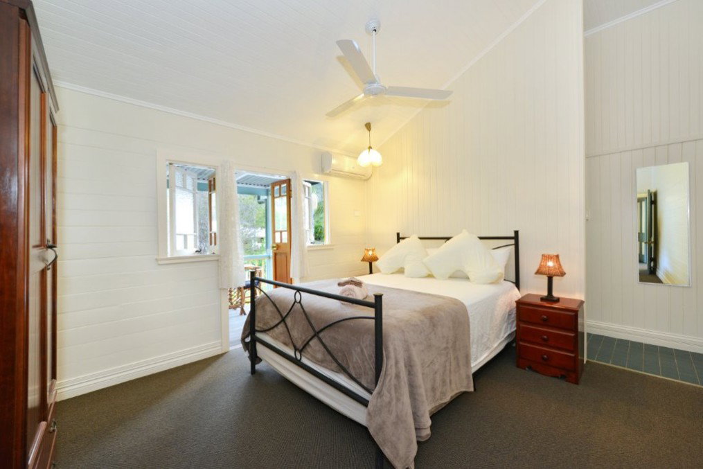 Stratford QLD Accommodation Gold Coast