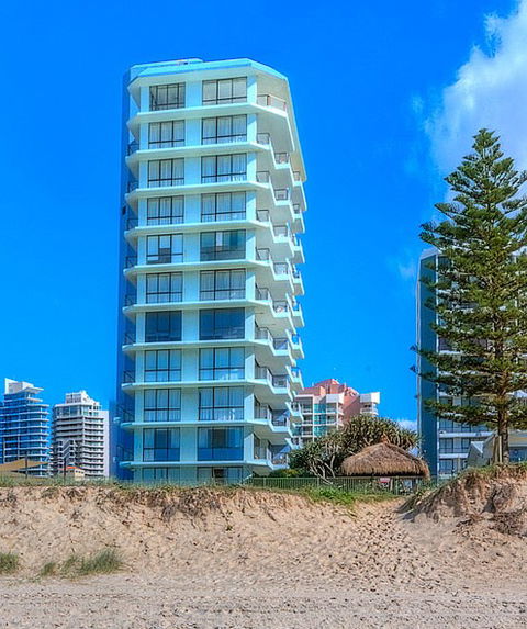 Hibiscus On The Beach - Accommodation Gold Coast 0