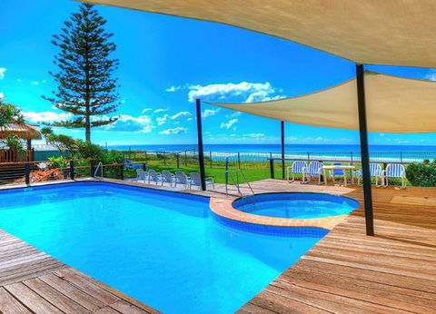 Hibiscus On The Beach - Accommodation Gold Coast 1