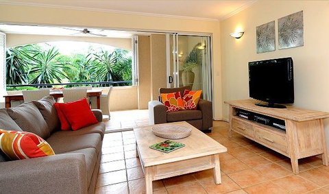 Cayman Villas Port Douglas - Accommodation Gold Coast 1