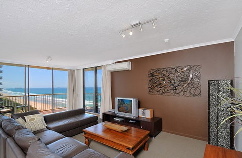 Boulevard Towers - Accommodation Gold Coast 3