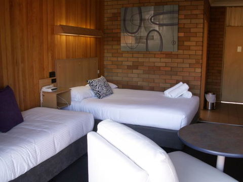 Court Street Motel - Accommodation Gold Coast 2