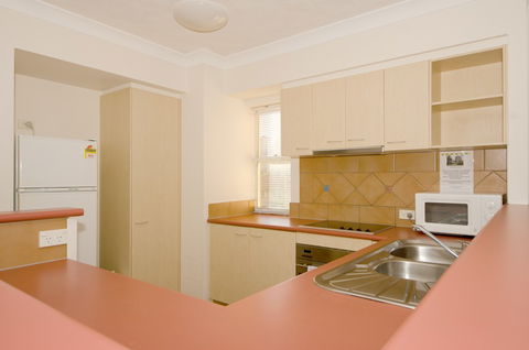 San Mateo On Broadbeach - Accommodation Gold Coast 0