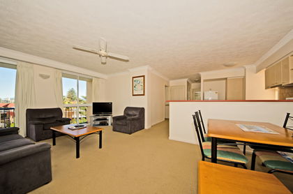 San Mateo On Broadbeach - Accommodation Gold Coast 9