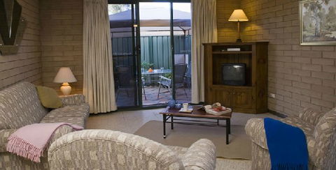 Hillsview Tourist Apartments - Accommodation Gold Coast 2
