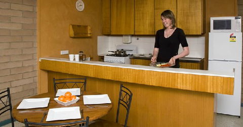 Hillsview Tourist Apartments - Accommodation Gold Coast 3