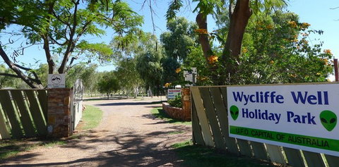 Wycliffe Well Holiday Park - Accommodation Gold Coast 3