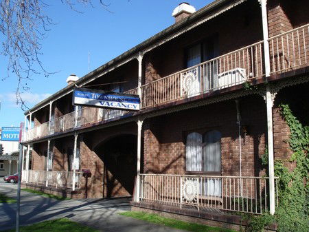 Albury Townhouse - Gold Coast 4U 0