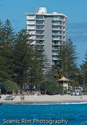 Pacific Regis Beachfront Apartments - Accommodation Gold Coast 4