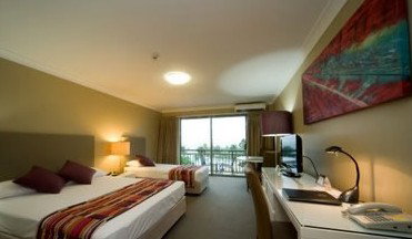 Airlie Beach Hotel - Accommodation Gold Coast 1
