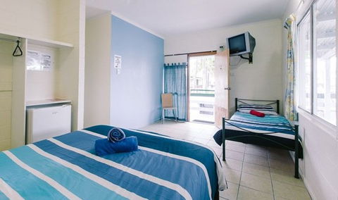 Beaches Backpacker Resort - Accommodation Gold Coast 2