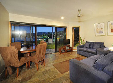 Airlie Waterfront Bed And Breakfast - Accommodation Gold Coast 4
