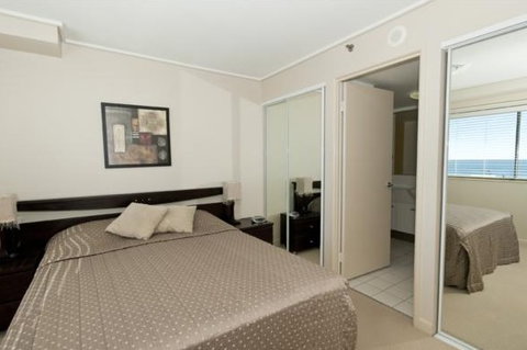Seamark On First - Accommodation Gold Coast 3