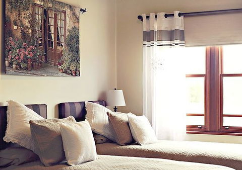 Redwing Farm - The Barn - Accommodation Gold Coast 2