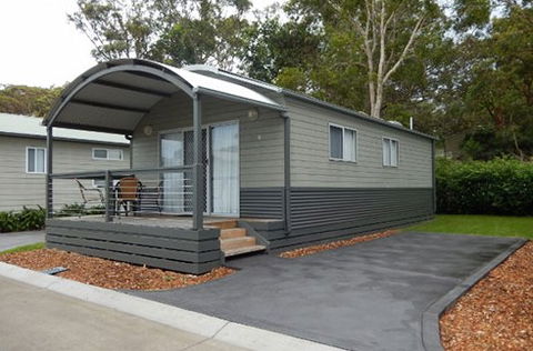 Middle Rock Holiday Resort - Accommodation Gold Coast 1