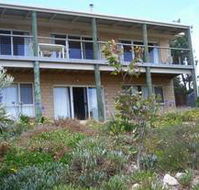 The Dog And Cockle Beach House - Accommodation Gold Coast