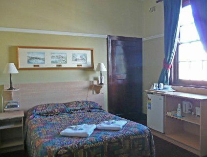 Boyles Hotel - Gold Coast 4U 1