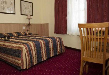 Boyles Hotel - Gold Coast 4U 4