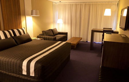 Taylors Lakes Hotel Motel - Accommodation Gold Coast 1