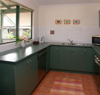 Cocos Beach Bungalows - Gold Coast 4U