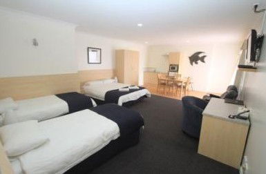 Lakeview Motor Inn - Gold Coast 4U 3