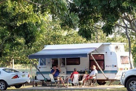 Aussie Outback Oasis Cabin And Van Village - Accommodation Gold Coast 2