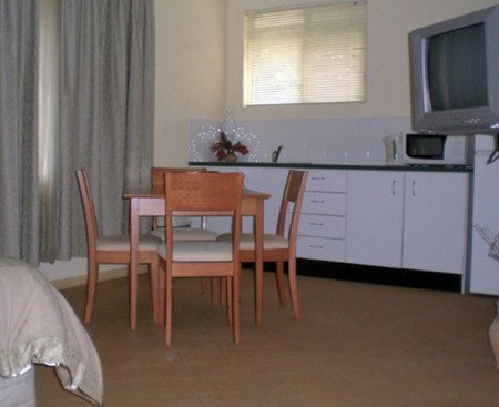 Neds Bed Horse O Tel - Accommodation Gold Coast 3