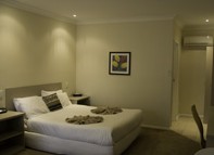 Lincoln Cottage Motor Inn - Accommodation Gold Coast 1