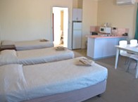 Lincoln Cottage Motor Inn - Accommodation Gold Coast 2