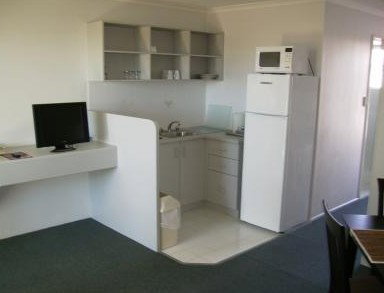 Reef Adventureland Motor Inn - Accommodation Gold Coast 1