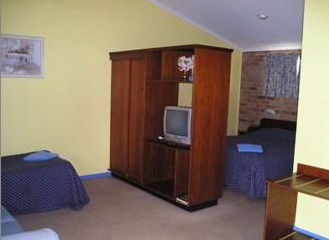 Rest Point Motel - Accommodation Gold Coast 2