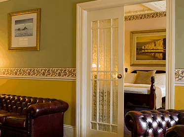 Hadleys Hotel - Accommodation Gold Coast 1