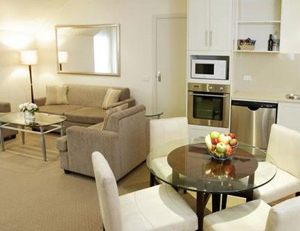 The Hills Lodge Boutique - Accommodation Gold Coast 2