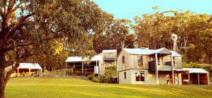 King Parrot Holiday Cottages - Accommodation Gold Coast 1