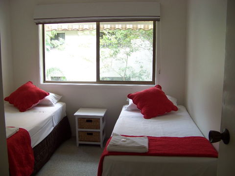 Old Burleigh Court Holiday Apartments - Accommodation Gold Coast 3