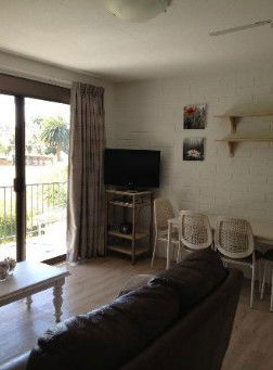 Aquarius Holiday Apartments - Accommodation Gold Coast 2