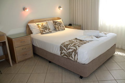 84 The Spit - Accommodation Gold Coast 4