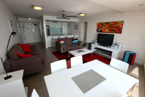84 The Spit - Accommodation Gold Coast 6