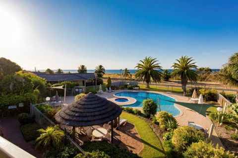 Busselton Beach Resort - Accommodation Gold Coast 0